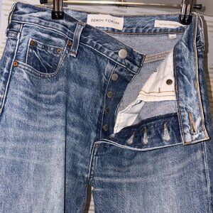 Denim Forum Patti Mid Rise Straight leg Jeans - size 26